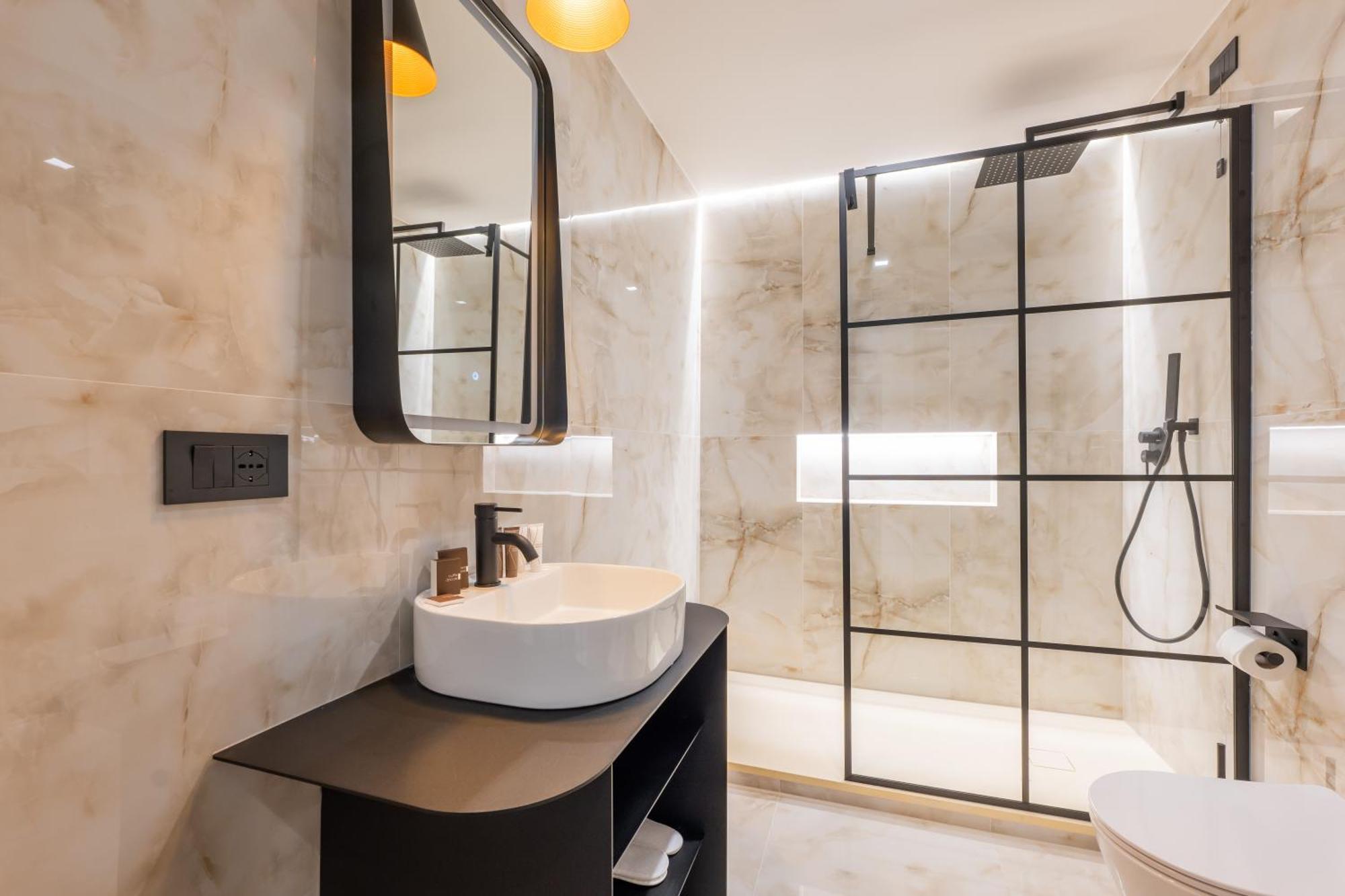 Maria Cristina Boutique Rooms Триест Экстерьер фото